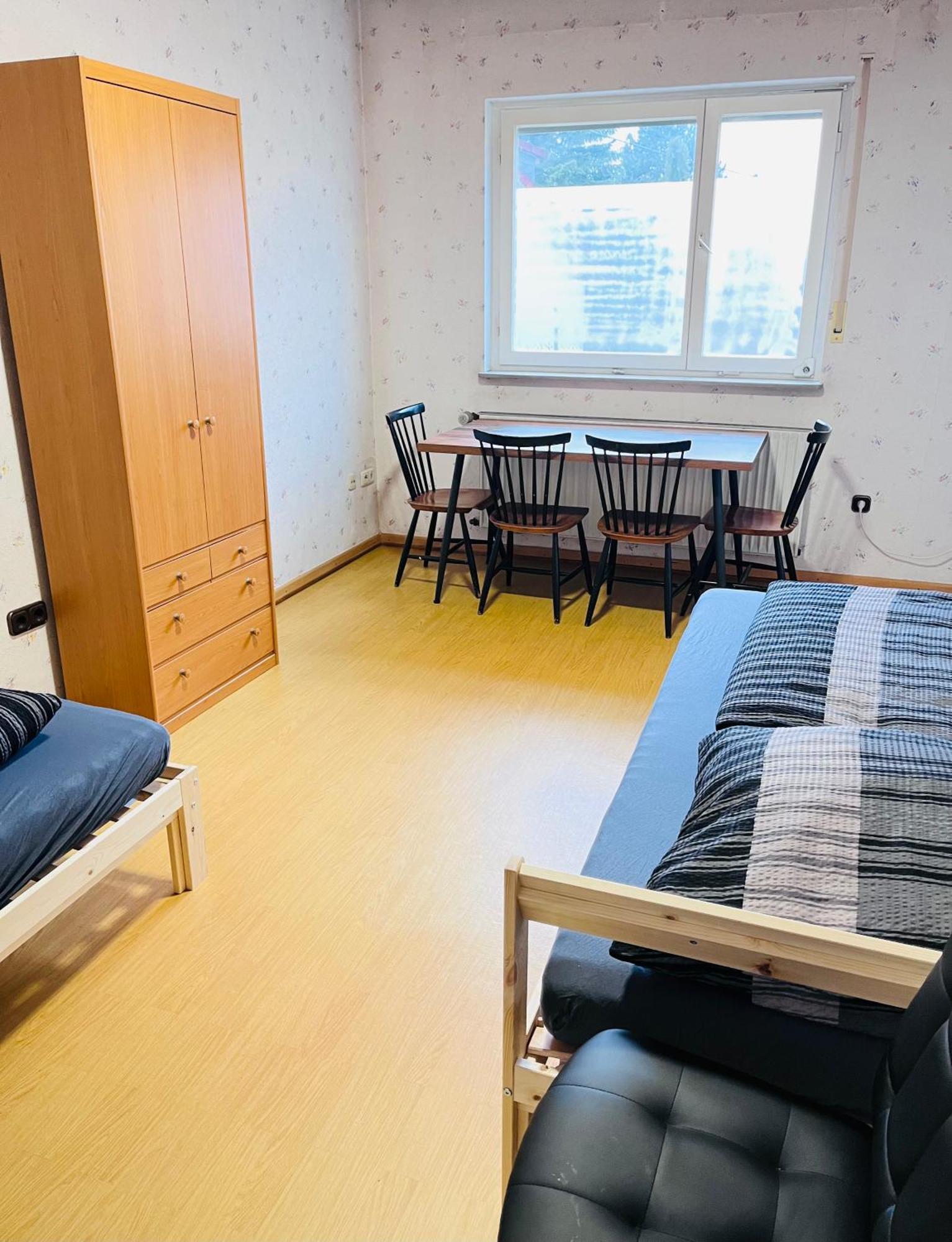 Apartament Monteurzimmer Leo 1 Wiesbaden Zewnętrze zdjęcie